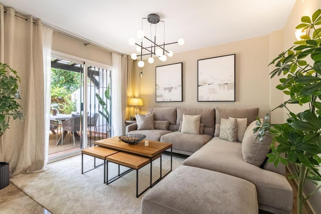 شقة Unique Townhouse In Front Of Puerto Banus ماربيا المظهر الخارجي الصورة